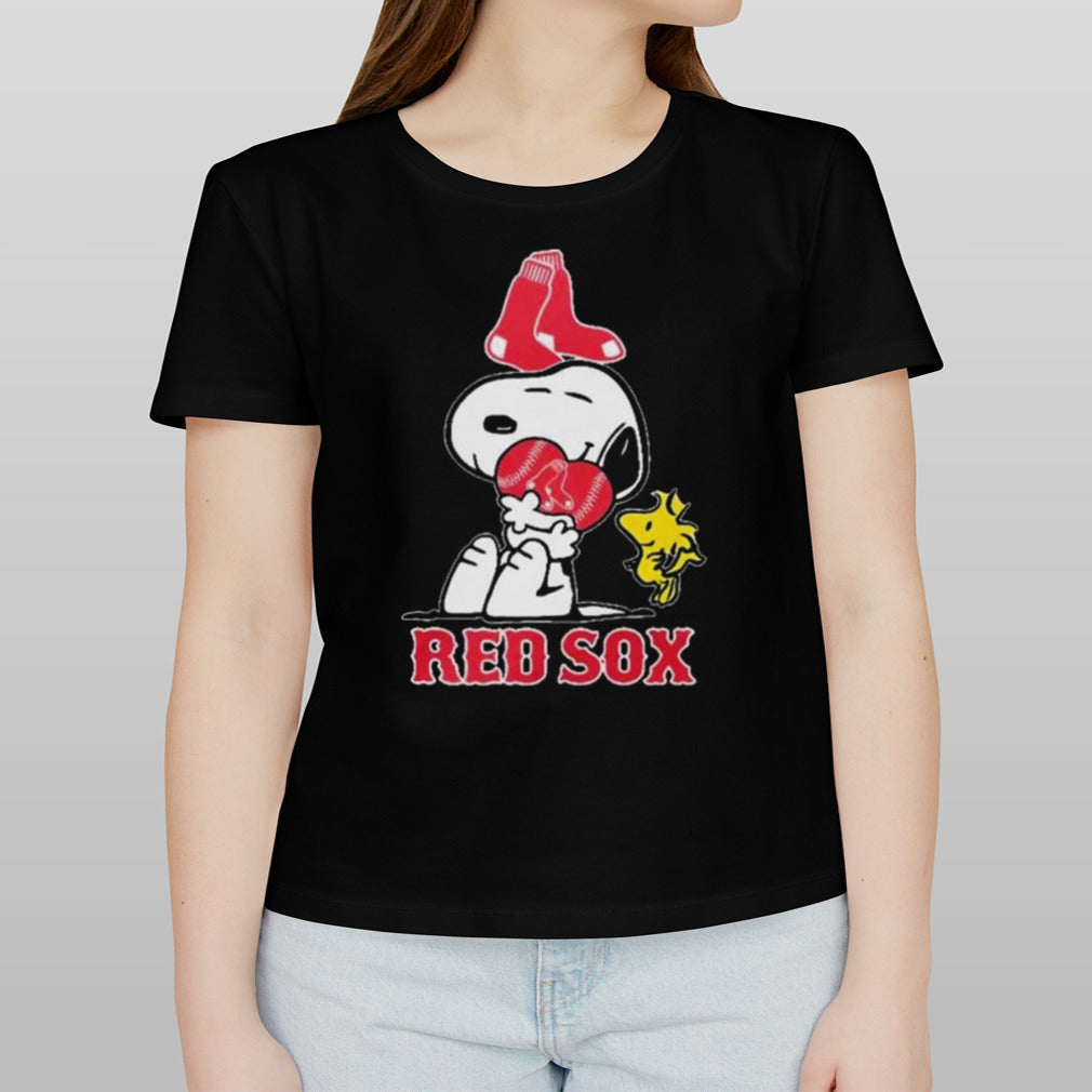 Snoopy Hug Heart Boston Red Sox Baseball shirt