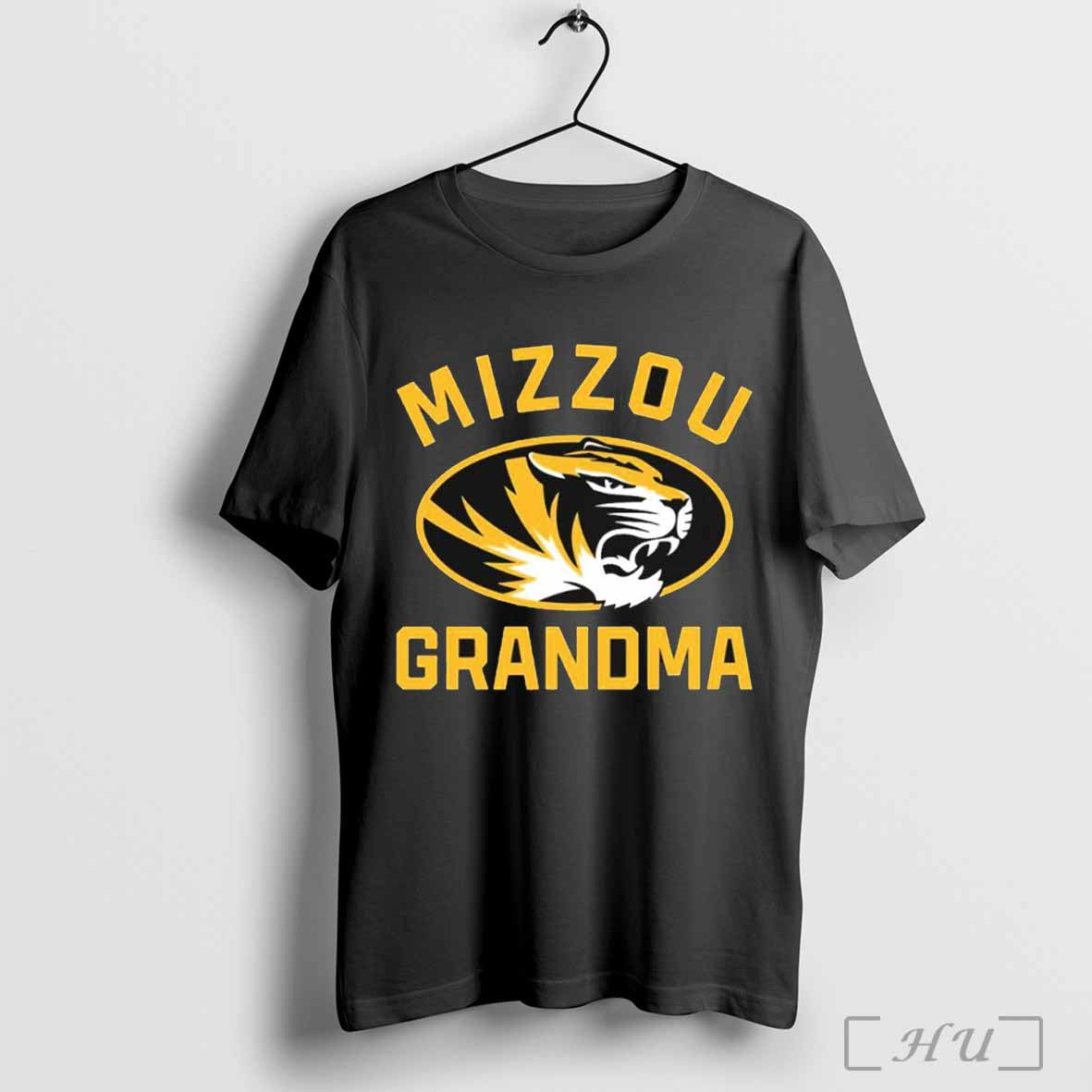 Tampa Bay Buccaneers Mizzou Grandma Baker Mayfield t-shirt