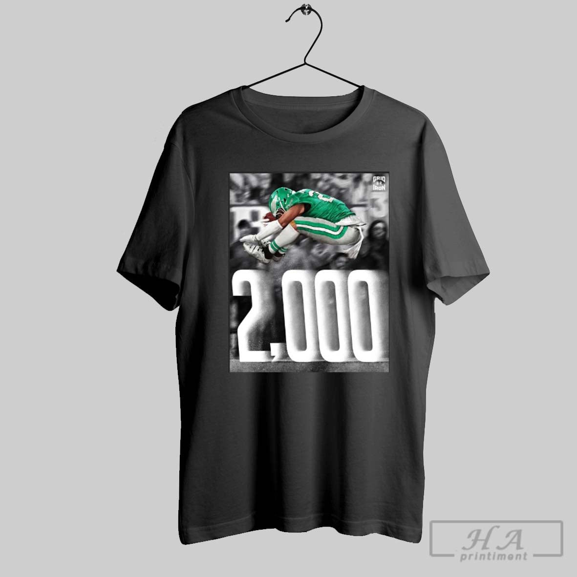 Saquon Barkley Soars To 2000 Rushing Yards In His First Year As An Eagle Shirt