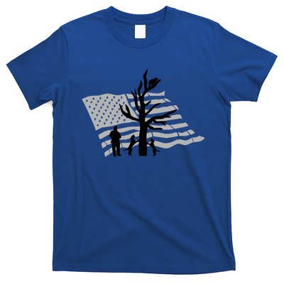 Patriotic Coon Hunting Dogs American Flag Gift T-Shirt