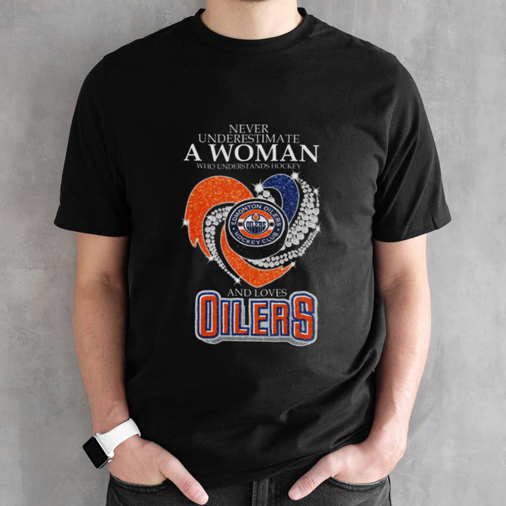 Never Underestimate A Woman Who Understands Hockey And Loves Edmonton Oilers 2024 Diamond Heart T-shirt