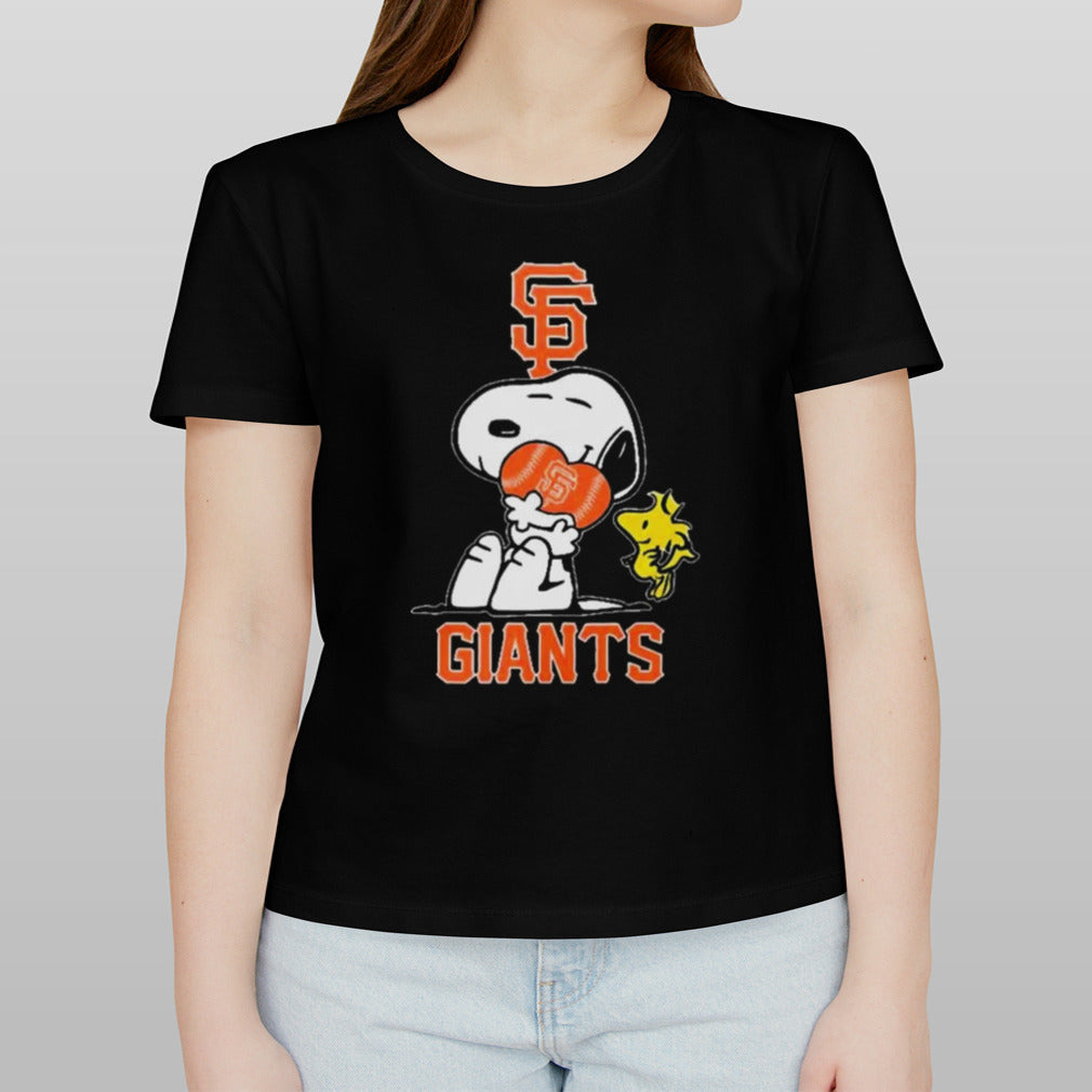 Snoopy Hug Heart San Francisco Giants Baseball shirt
