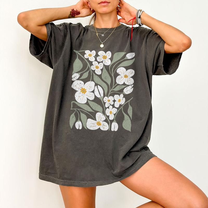 Boho Floral Tshirt, Daisy Shirt, WildFlowers Shirt, Retro Wild Flower Tshirt, Comfort Shirts for Women, Vintage Botanical Tee For Her, Retro Floral Na