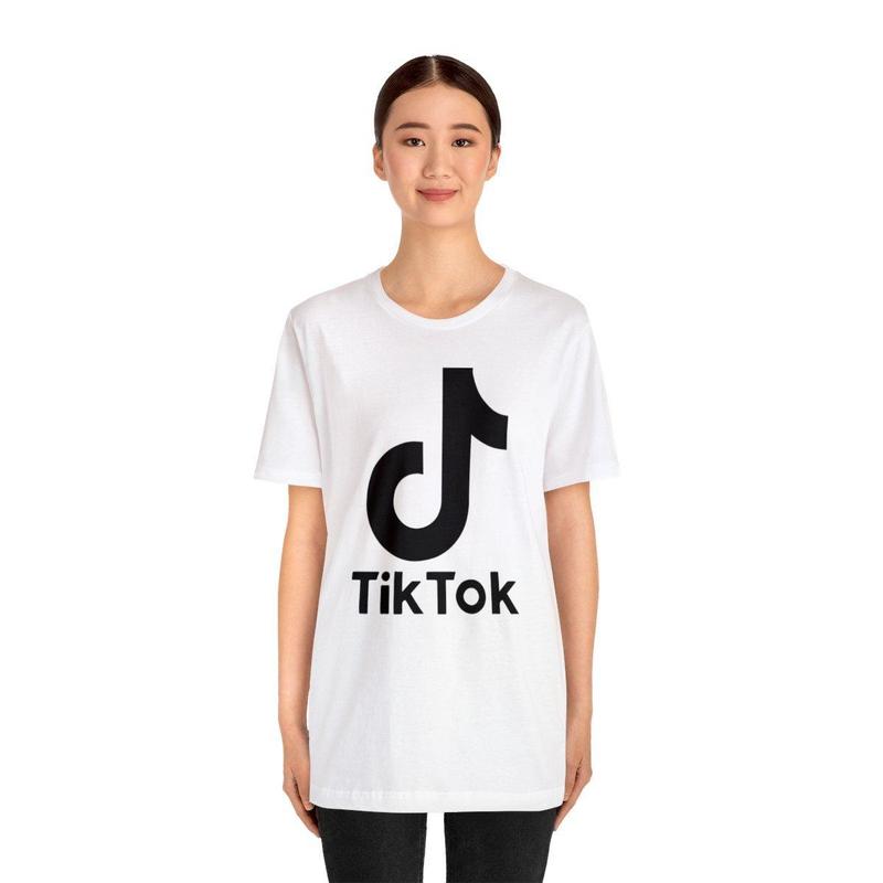 Tiktoker Influencer Shirt, TikTok Logo Tee, Content Creator Shirt, 100% Cotton, Express Shipping, Unisex TikTok T-shirt Menswear Top Menswear Top Love