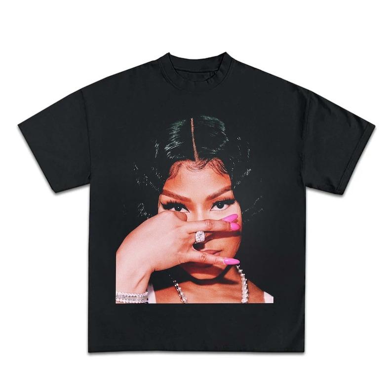 Nic.ki Minajj Tee T-Shirt, Gift For Women and Man Unisex T-Shirt 90s Vintage Bootleg Unisex Rap T-Shirt Vintage tee