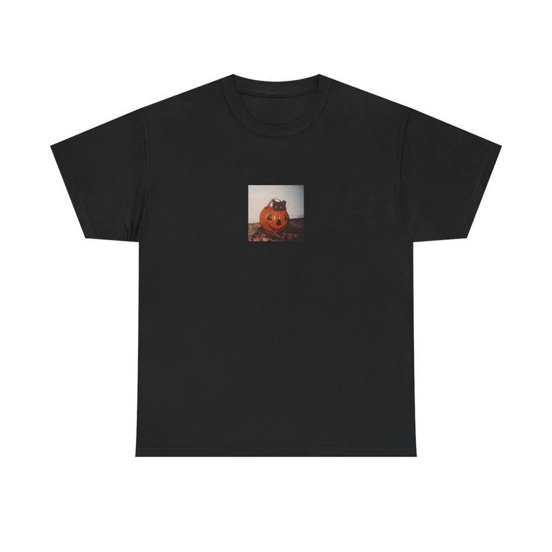 BLACK CAT HALLOWEEN SPOOKY T-SHIRT