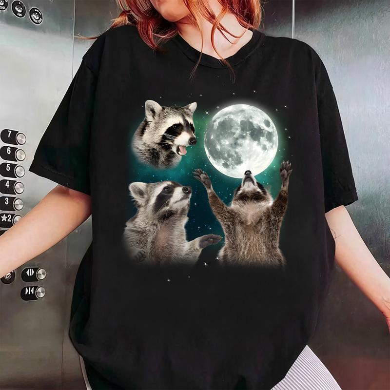 Retro Raccoon Moon Sweatshirt, Three Raccoons Vintage Graphic Shirts, Raccoon Lovers, Funny Raccoon Tee, Raccoon Gifts, Sweatshirt, T-shirt