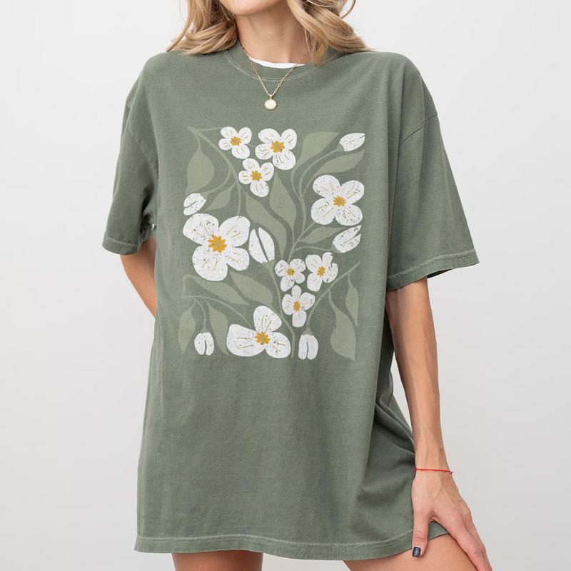 Boho Floral Tshirt, Daisy Shirt, WildFlowers Shirt, Retro Wild Flower Tshirt, Comfort Shirts for Women, Vintage Botanical Tee For Her, Retro Floral Na