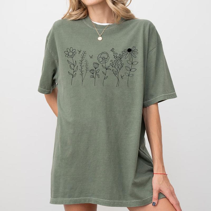 Wild Flowers Shirt, Wildflower Tshirt, Comfort Colors Shirts for Women, Floral Shirt, Vintage Botanical Tee, Gifts For Her, Pastel Floral Nature T-Shi