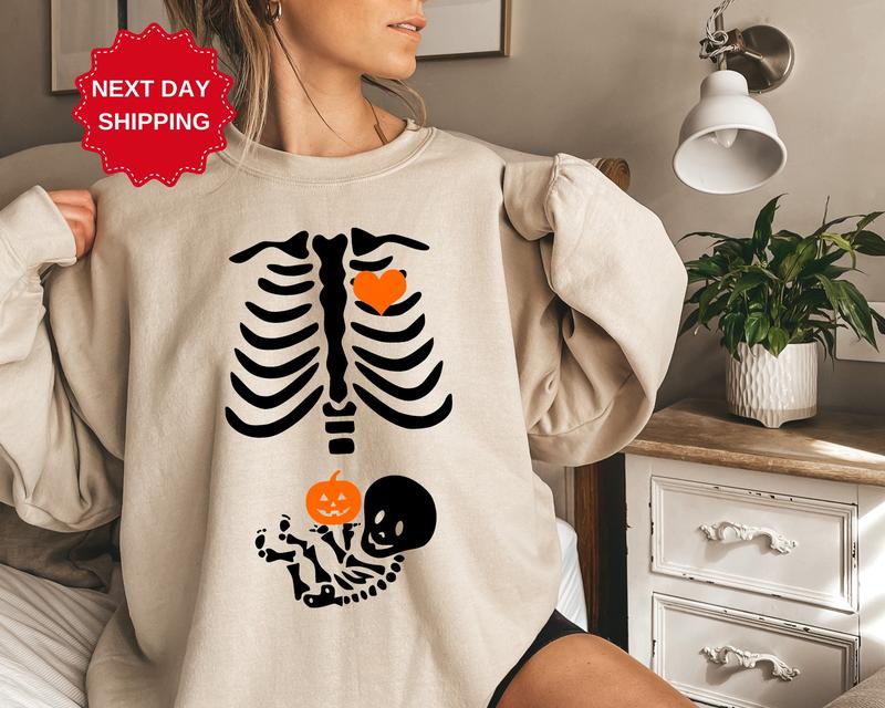 Skeleton Halloween Maternity Sweatshirt, Funny Pregnancy Announcement Shirt 2024, Pregnant Women Costume, Fall New Mom Sweater, Mommy to Be