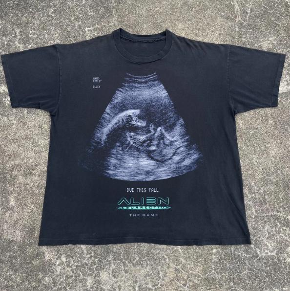 'ALIEN RESURRECTION' GAME MERCH '00 VINTAGE BLACK T-SHIRT, Movie Horror Shirt, Film Tee, Unisex T-Shirt, Gift For Men Women Menswear Top Streetwear Ts