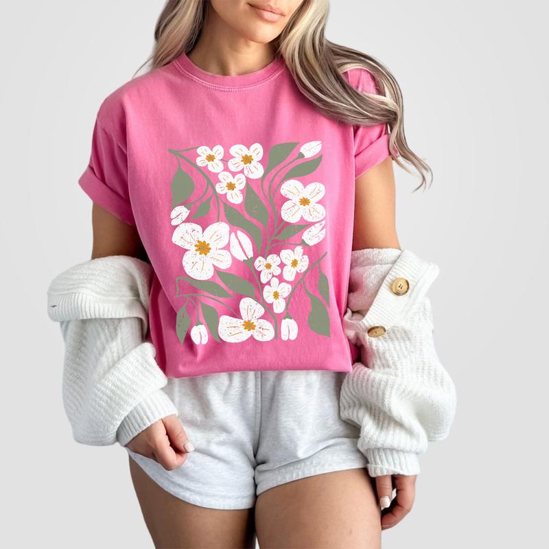 Boho Floral Tshirt, Daisy Shirt, WildFlowers Shirt, Retro Wild Flower Tshirt, Comfort Shirts for Women, Vintage Botanical Tee For Her, Retro Floral Nature T-Shirt, Flowers Lover Tee, Floral Nature TShirt, Ladies Shirts, Gift for Mom, Women Top