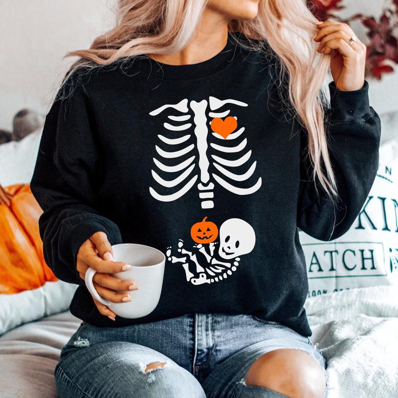 Skeleton Halloween Maternity Sweatshirt, Funny Pregnancy Announcement Shirt 2024, Pregnant Women Costume, Fall New Mom Sweater, Mommy to Be