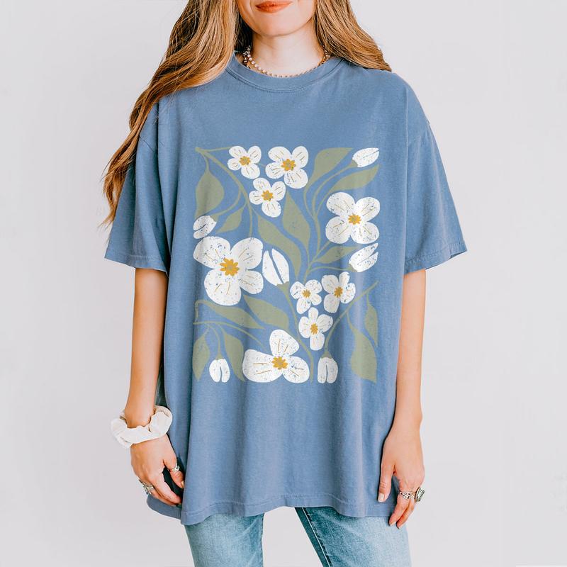 Boho Floral Tshirt, Daisy Shirt, WildFlowers Shirt, Retro Wild Flower Tshirt, Comfort Shirts for Women, Vintage Botanical Tee For Her, Retro Floral Nature T-Shirt, Flowers Lover Tee, Floral Nature TShirt, Ladies Shirts, Gift for Mom, Women Top