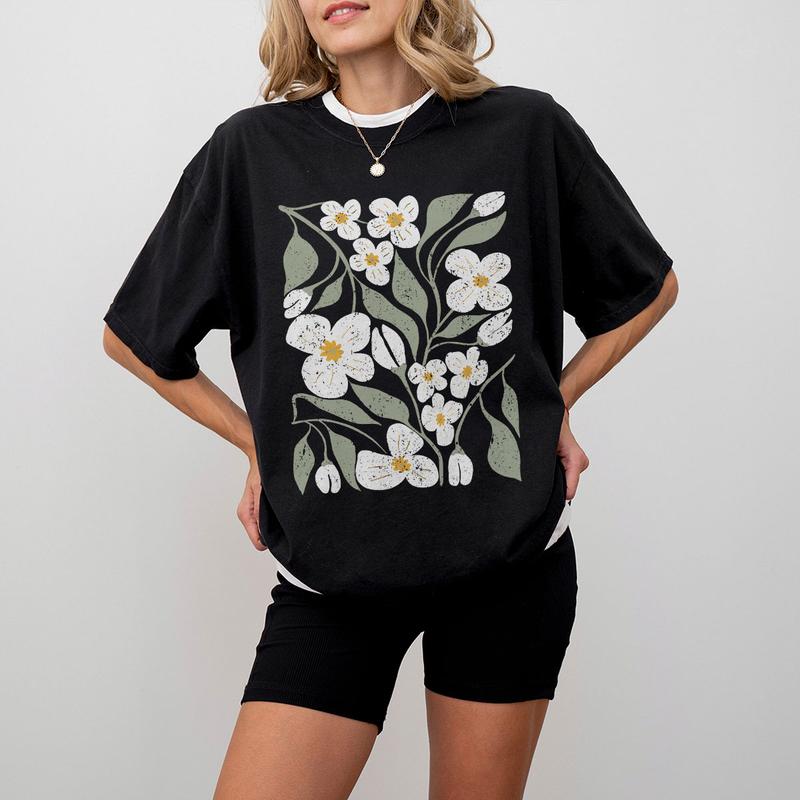 Boho Floral Tshirt, Daisy Shirt, WildFlowers Shirt, Retro Wild Flower Tshirt, Comfort Shirts for Women, Vintage Botanical Tee For Her, Retro Floral Nature T-Shirt, Flowers Lover Tee, Floral Nature TShirt, Ladies Shirts, Gift for Mom, Women Top