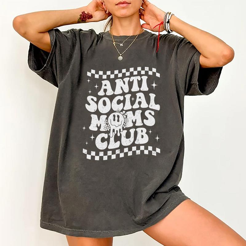 Anti Social Moms Club Vintage Tees, Antisocial Mom Vintage Graphic Tee Women, Mom Life Unhinged Shirts, Adult Humor Mama T-shirts For Women, Shirts Fo
