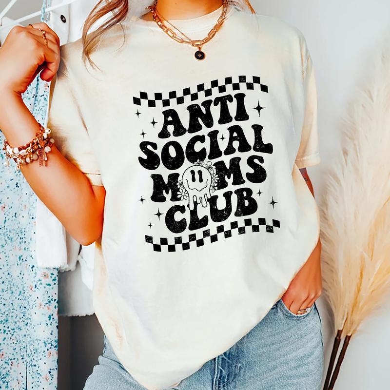 Anti Social Moms Club Vintage Tees, Antisocial Mom Vintage Graphic Tee Women, Mom Life Unhinged Shirts, Adult Humor Mama T-shirts For Women, Shirts Fo