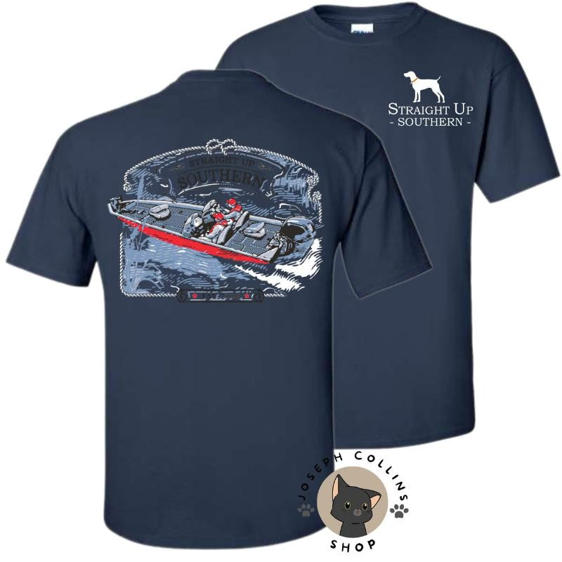 Red & Blue Bass Boat T-Shirt - by Straight Up Southern - Summer Outfits, Regular Fit Short Sleeve Crew Neck T-Shirt for Men, Casual Comfy Knitting Top for Summer
